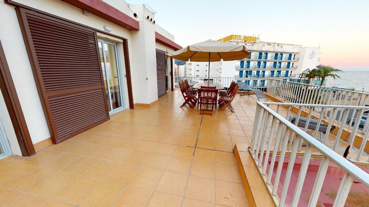 Atico Con Vista Mar. 50 M De La Playa - Casa Nova 13 Apartment Roses Exterior photo